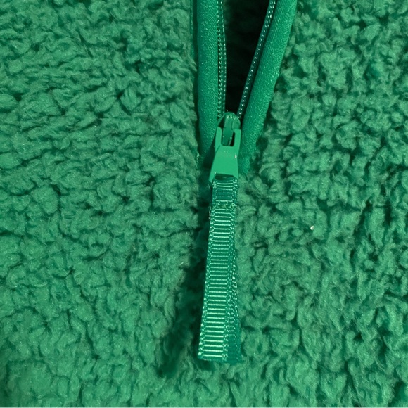 NWT Wondershop Green 1/4 Zip Sherpa Pull-Over, size medium, soft and cozy! - Picture 3 of 5